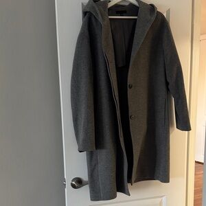 Uniqlo Women’s Gray Hooded Coat with pockets